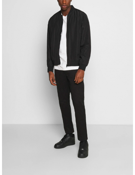 Pantalón Chino Austin Tommy Jeans DM0DM16758 BDS TJM AUSTIN CHINO